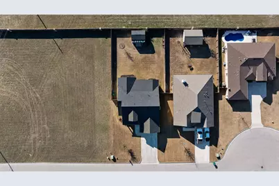 103 Les Lane, Smithville, TX 78957 - Photo 37