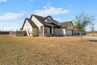 103 Les Lane, Smithville, TX 78957 - Photo 3