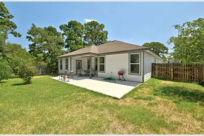 210 Tahitian Drive Drive, Bastrop, TX 78602 - Photo 27