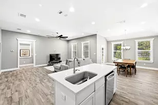 210 Tahitian Dr Dr, Bastrop, TX 78602 - Photo 9