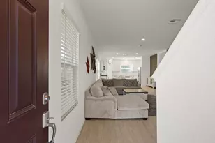 104 Vis Pk Ln, Georgetown, TX 78628 - Photo 3