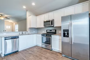 217 Yoakum St, Leander, TX 78641 - Photo 5