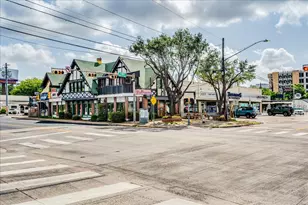 1111 W 10th St, Austin, TX 78703 - Photo 15