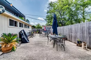 1111 W 10th St, Austin, TX 78703 - Photo 13