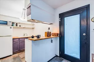 1111 W 10th St, Austin, TX 78703 - Photo 7