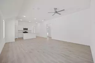 277 Bendecido Loop, Elgin, TX 78621 - Photo 5