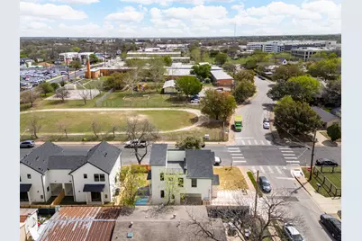 2910 E 4th, Austin, TX 78702 - Photo 39