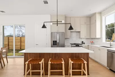 2910 E 4th, Austin, TX 78702 - Photo 5