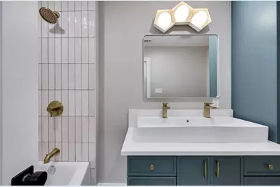 2504 Deerfoot Trail, Austin, TX 78704 - Photo 15