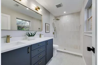 2504 Deerfoot Trail, Austin, TX 78704 - Photo 13