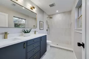 2504 Deerfoot Trail, Austin, TX 78704 - Photo 13