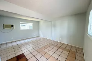 2609 E Cesar Chavez St, Austin, TX 78702 - Photo 3