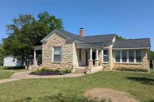 515 E 8th St, Georgetown, TX 78626 - Photo 1