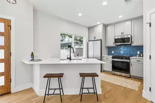 909 Philco Dr, Austin, TX 78745 - Photo 3