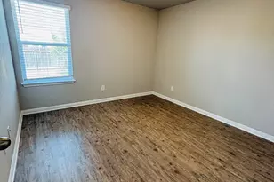 1304 Bear Peak Ln, Pflugerville, TX 78660 - Photo 17