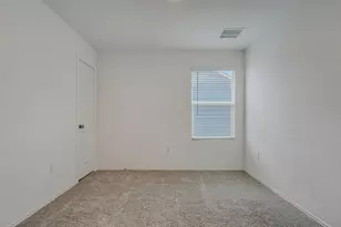 7212 Dancing Wind Ln, Del Valle, TX 78617 - Photo 13