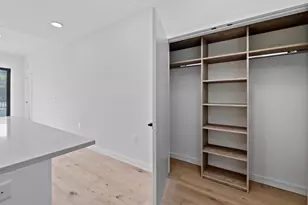 2209 S 1st St, Austin, TX 78704 - Photo 23