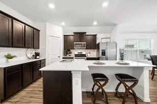 237 Escondido Cir, San Marcos, TX 78666 - Photo 3