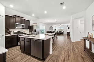 237 Escondido Cir, San Marcos, TX 78666 - Photo 5