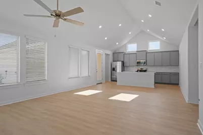 130 Adelton Boulevard, Bastrop, TX 78602 - Photo 5