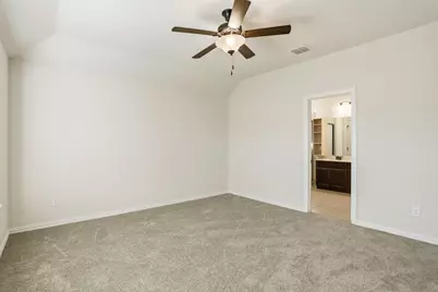 2035 Cowan, New Braunfels, TX 78132 - Photo 15