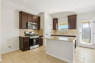 2035 Cowan, New Braunfels, TX 78132 - Photo 11