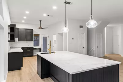 13816 Lake View Drive, Austin, TX 78732 - Photo 9