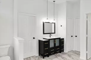 13816 Lakeview Dr, Austin, TX 78732 - Photo 17