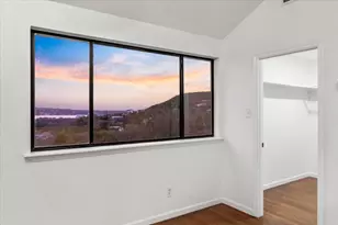 13816 Lakeview Dr, Austin, TX 78732 - Photo 29