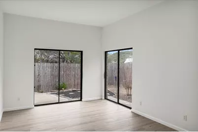 13816 Lake View Drive, Austin, TX 78732 - Photo 21