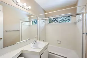 6704 Dubuque Ln, Austin, TX 78723 - Photo 15