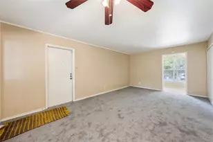 6704 Dubuque Ln, Austin, TX 78723 - Photo 3