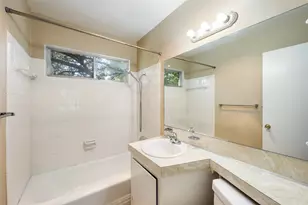 6704 Dubuque Ln, Austin, TX 78723 - Photo 13