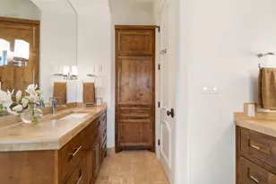 2002 Kinney Ave, Austin, TX 78704 - Photo 19