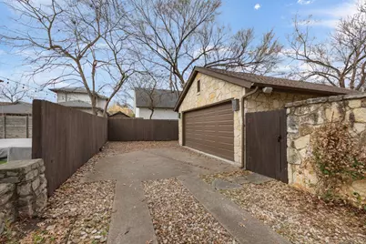 2002 Kinney Avenue #A, Austin, TX 78704 - Photo 25