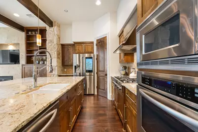 2002 Kinney Avenue #A, Austin, TX 78704 - Photo 9