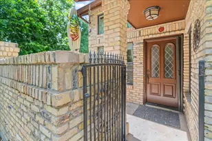 10819 Crown Colony Dr, Austin, TX 78747 - Photo 5