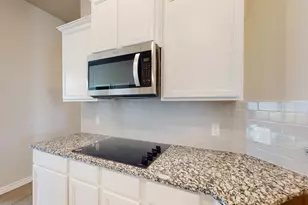1009 Sydney Blvd, Thorndale, TX 76577 - Photo 5