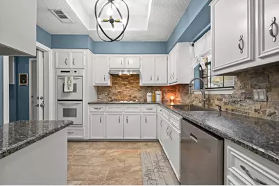303 Pin Oak Drive, Georgetown, TX 78628 - Photo 13