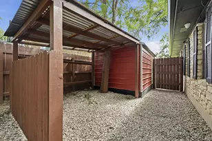 303 Pin Oak Dr, Georgetown, TX 78628 - Photo 33