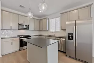 516 Madelines Mdw Ln, Georgetown, TX 78626 - Photo 13