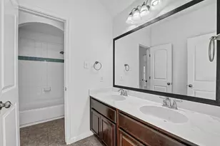 311 Sycamore St, Georgetown, TX 78633 - Photo 7