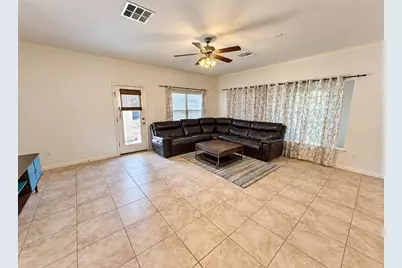 311 Sycamore Street, Georgetown, TX 78633 - Photo 3