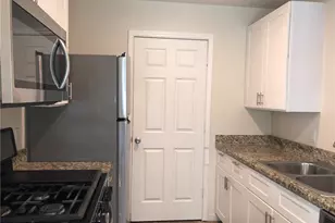 407 Vista W Ct, Bastrop, TX 78602 - Photo 13