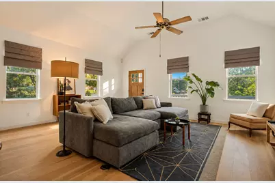 1711 Kenwood Avenue, Austin, TX 78704 - Photo 5
