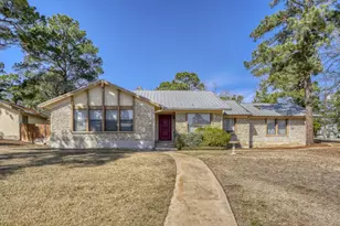 102 Lei Ct, Bastrop, TX 78602 - Photo 1