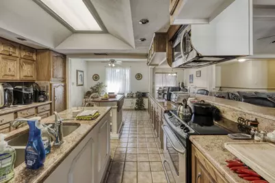 102 Lei Court, Bastrop, TX 78602 - Photo 13