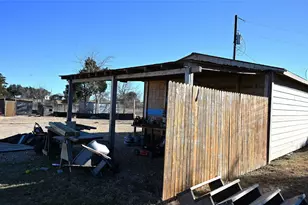 155 Arbuckle Rd, Elgin, TX 78621 - Photo 13