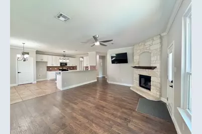 17821 Floribundas, Elgin, TX 78621 - Photo 15