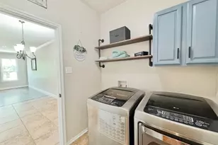 17821 Floribundas, Elgin, TX 78621 - Photo 11